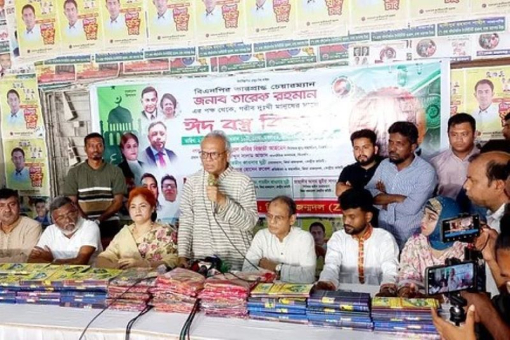 রাস্তায় এত ভিক্ষুক কখনো দেখিনি: রিজভী রাস্তায় এত ভিক্ষুক কখনো দেখিনি: রিজভী