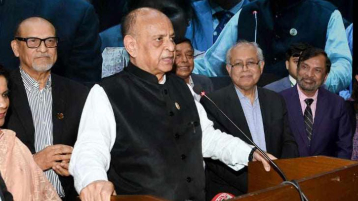 চিকিৎসকদের সুরক্ষার দায়িত্ব আমার: ডা. সামন্ত লাল সেন চিকিৎসকদের সুরক্ষার দায়িত্ব আমার: ডা. সামন্ত লাল সেন