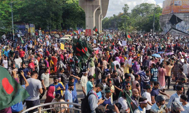 শাহবাগের বাংলা ব্লকেডে যোগ দিয়েছে হাজারো শিক্ষার্থী শাহবাগের বাংলা ব্লকেডে যোগ দিয়েছে হাজারো শিক্ষার্থী