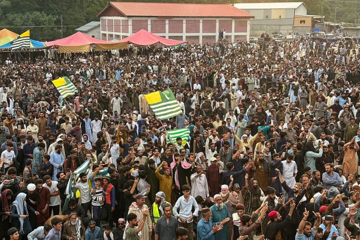 পাকিস্তান-শাসিত কাশ্মীরে দমন-পীড়ন তীব্র