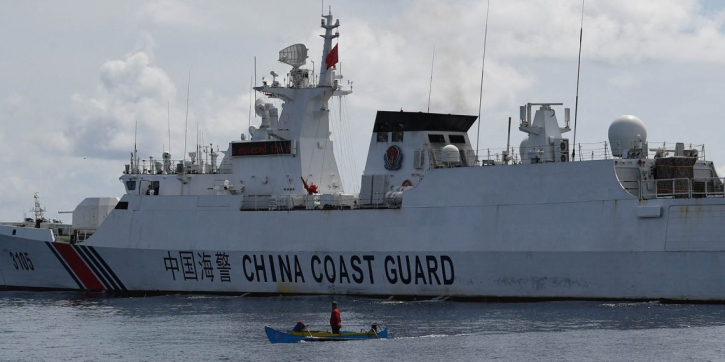 দক্ষিণ চীন সাগরে আন্তর্জাতিক আইন লঙ্ঘন করেই চলেছে চীন