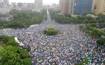 চীনের অনুপ্রবেশ সংকট পশ্চিমা দুর্বলতাগুলিকে উন্মোচিত করেছে
