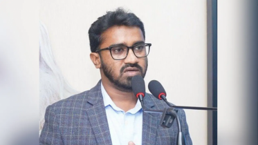 চুমু দেওয়া শিক্ষক ও রাজনৈতিক নেতার কাজ নয়: রাশেদ খাঁন চুমু দেওয়া শিক্ষক ও রাজনৈতিক নেতার কাজ নয়: রাশেদ খাঁন
