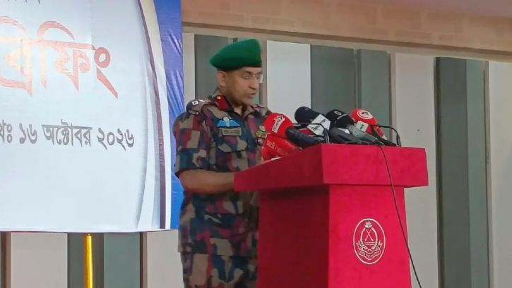 ২৭২৭ পূজামণ্ডপের নিরাপত্তায় বিজিবি